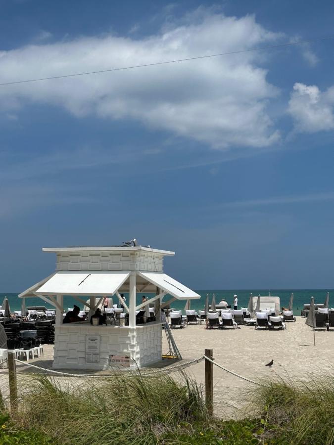 Fontainebleau Miami Beach,Tresor Экстерьер фото