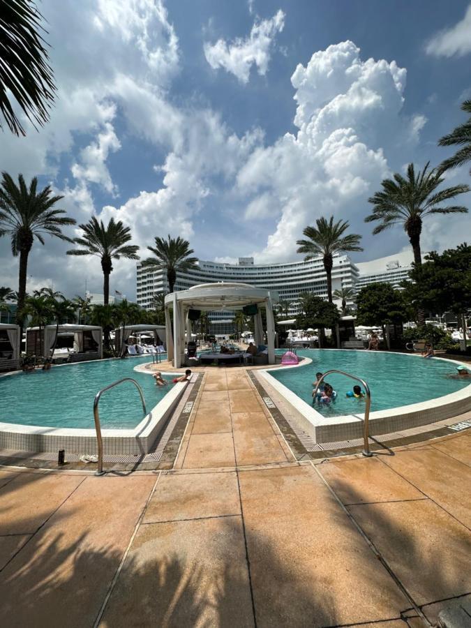 Fontainebleau Miami Beach,Tresor Экстерьер фото
